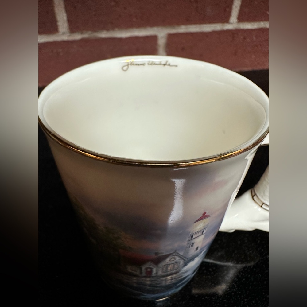 Vintage 2002 Thomas Kinkade “Beacon of Hope” Lighthouse Mug – Bradford Editions - Picture 4 of 8